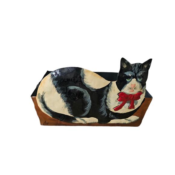 Vintage Hand Painted Signed Cat Metal Flower/ Utility Box Rustic Decor - Picture 6 of 6